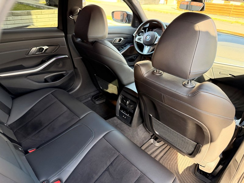 undefined BMW 330e fra 2022