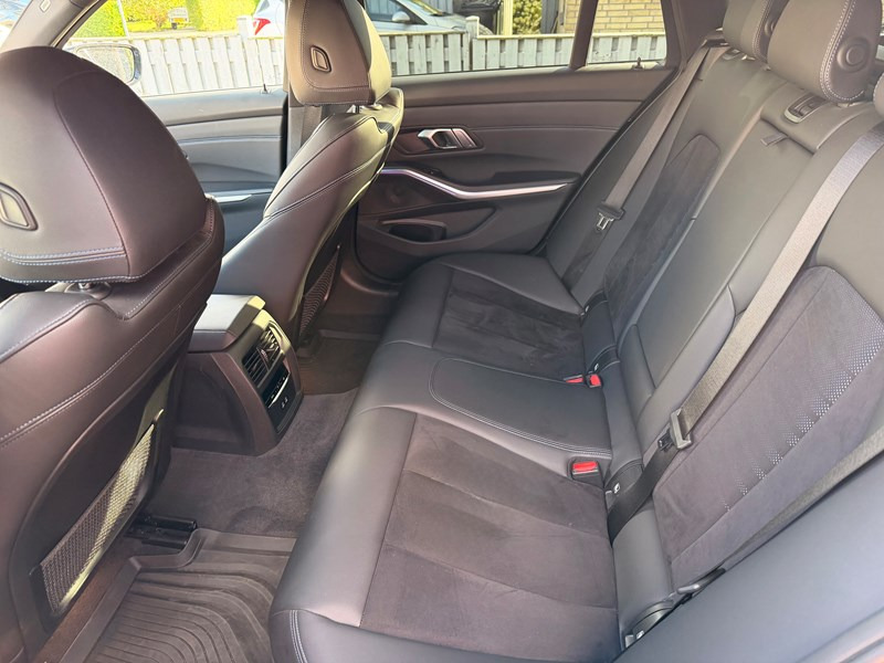 undefined BMW 330e fra 2022