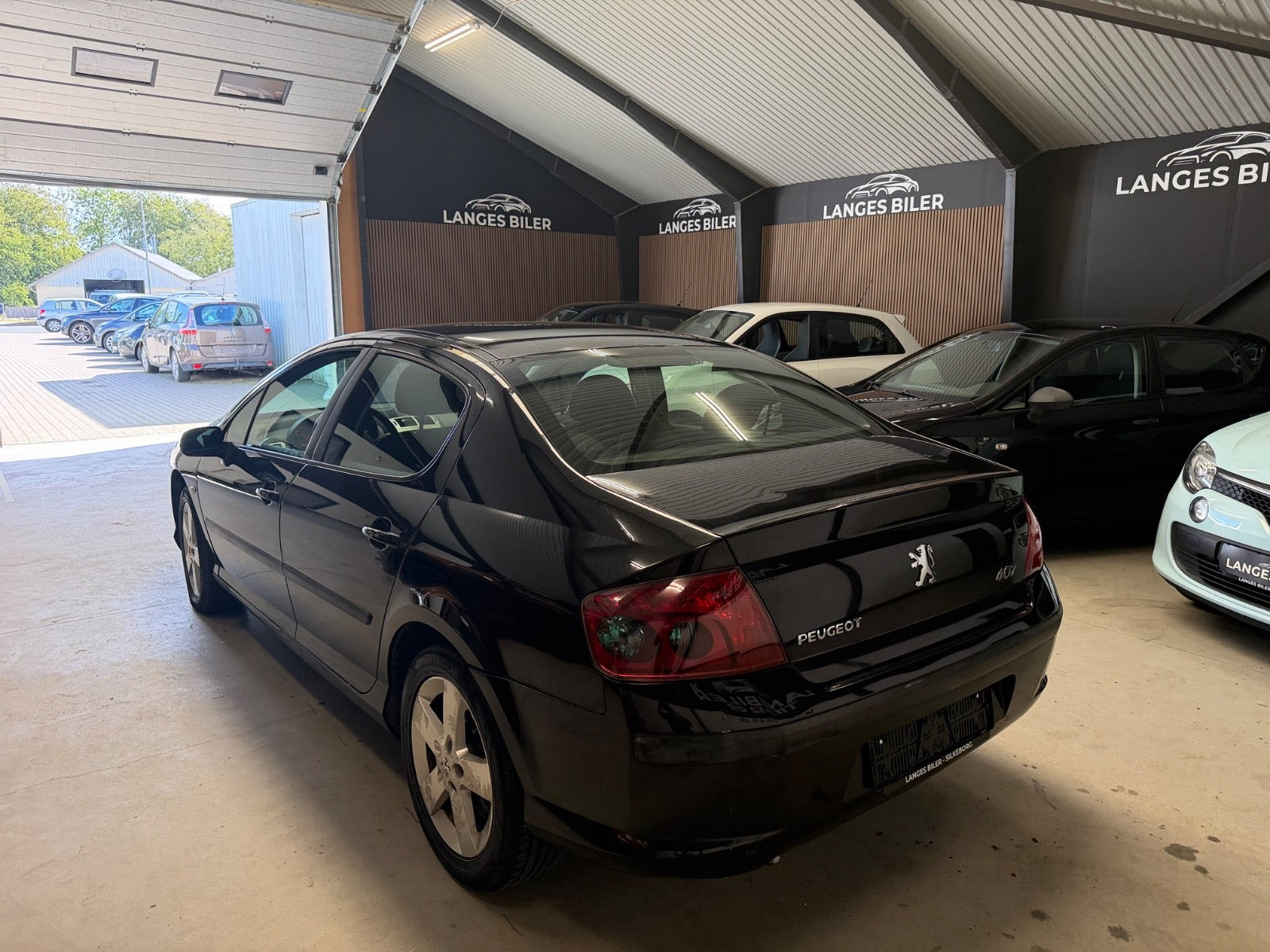 Sort Peugeot 407 fra 2007