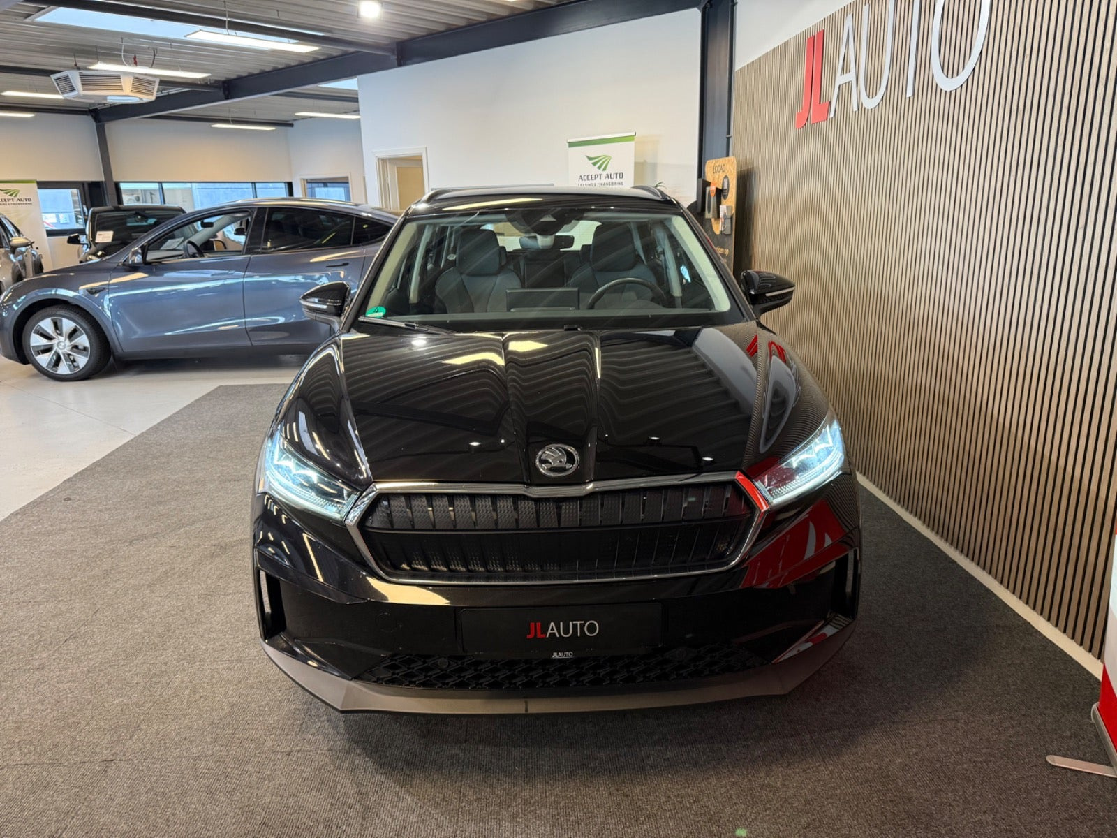 Sort Skoda Enyaq fra 2021