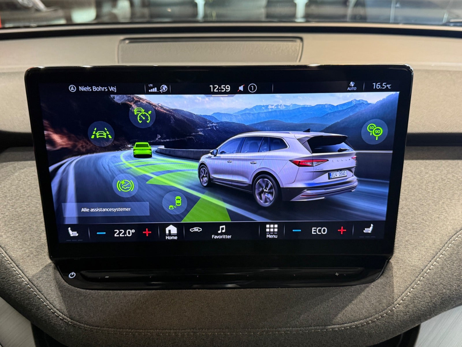 Sort Skoda Enyaq fra 2021
