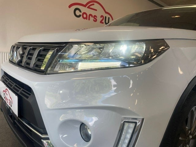 Hvid Suzuki Vitara fra 2022