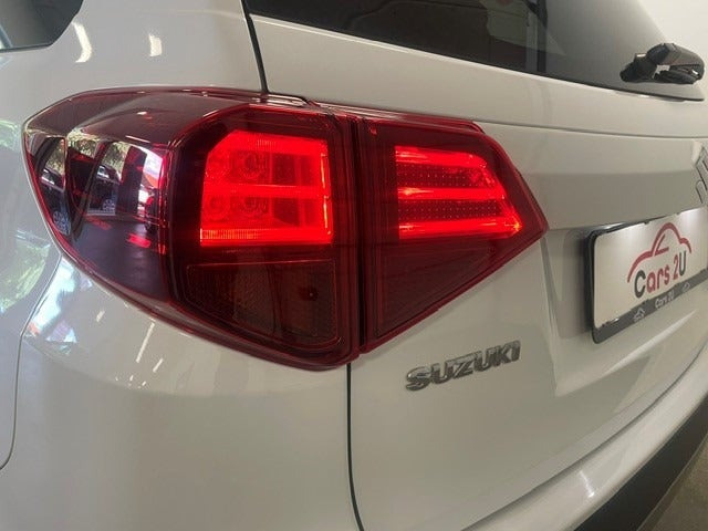 Hvid Suzuki Vitara fra 2022