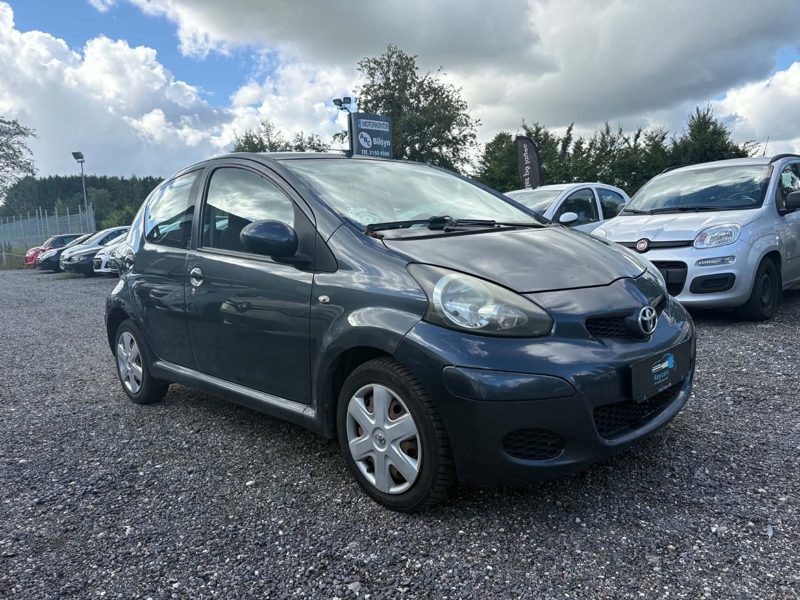 Sort Toyota Aygo fra 2012