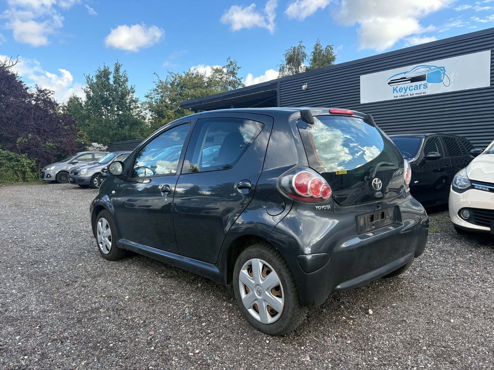Sort Toyota Aygo fra 2012
