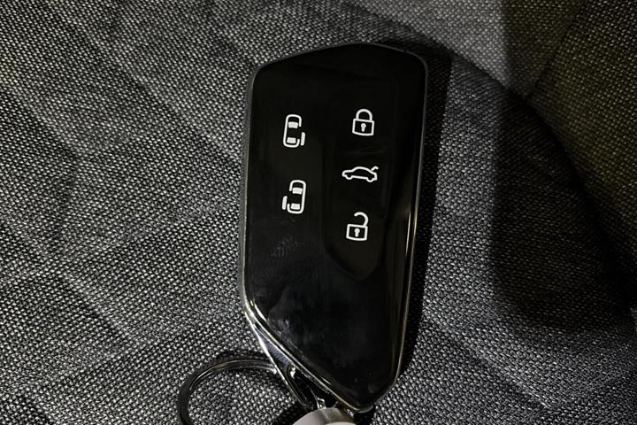Hvid VW ID.Buzz fra 2026