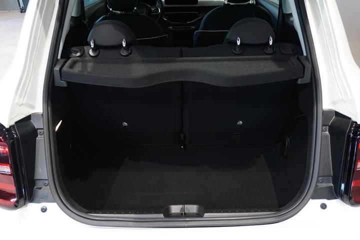 Hvid Fiat 500e fra 2023
