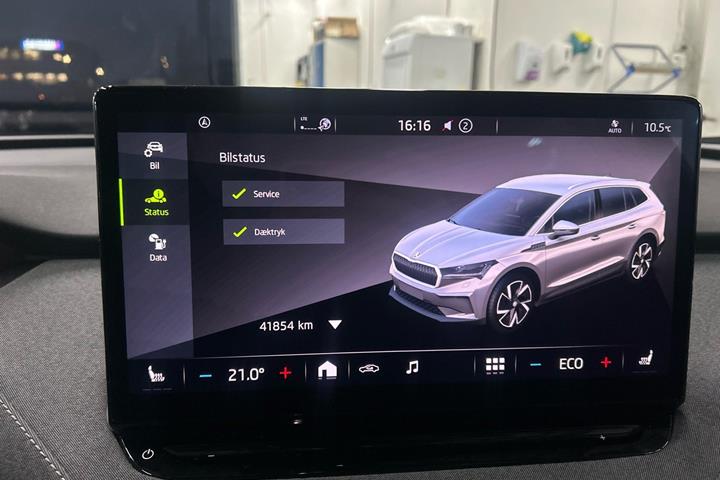 Sølv Skoda Enyaq fra 2023