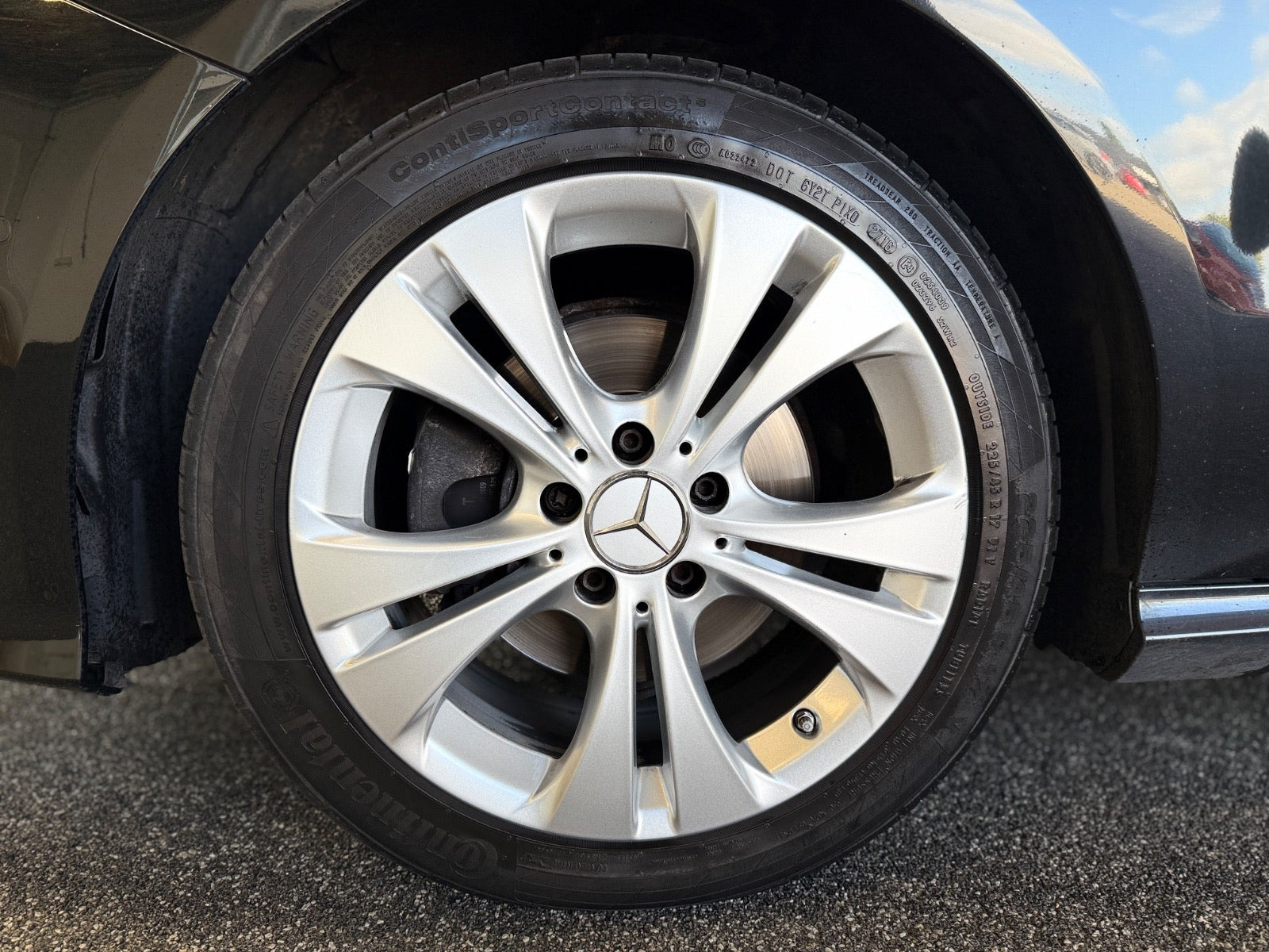 Sort Mercedes B200 d fra 2016