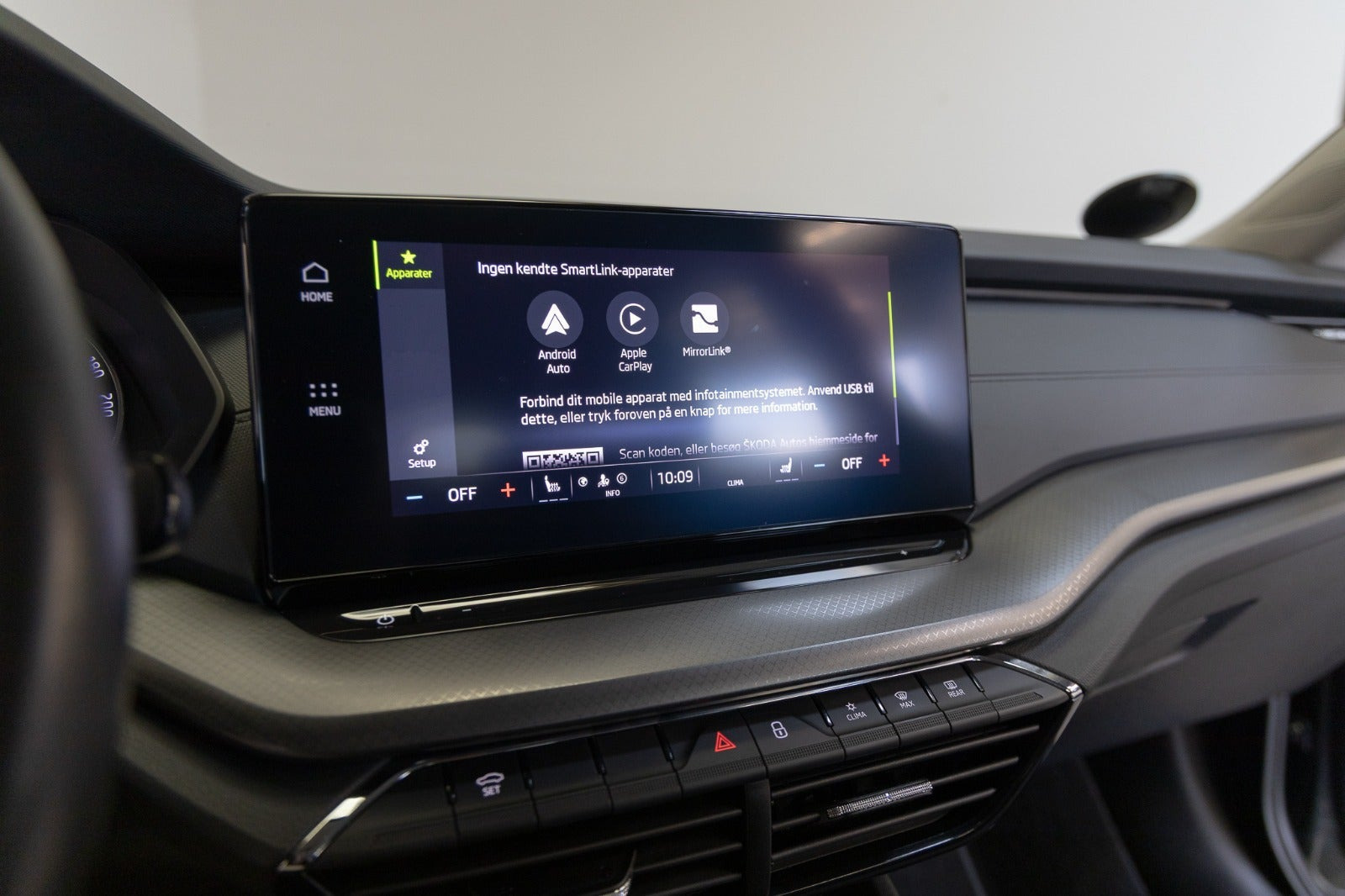 Grå Skoda Octavia fra 2024