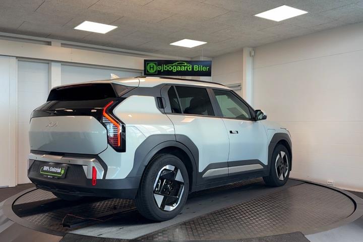 Sølv Kia EV3 fra 2025