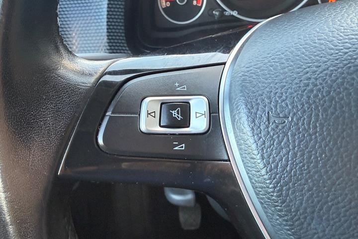 Blå VW UP! fra 2017