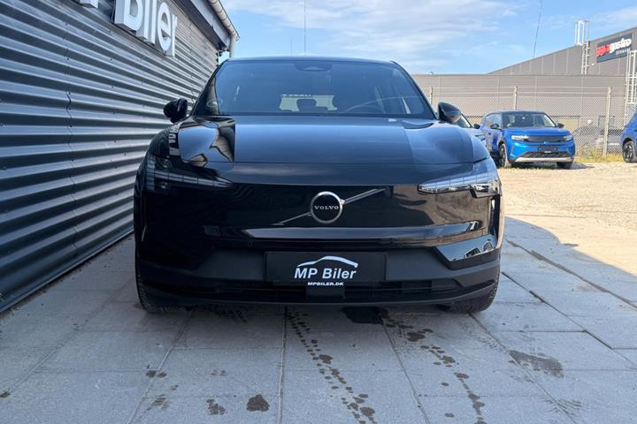 Sort Volvo EX30 fra 2025