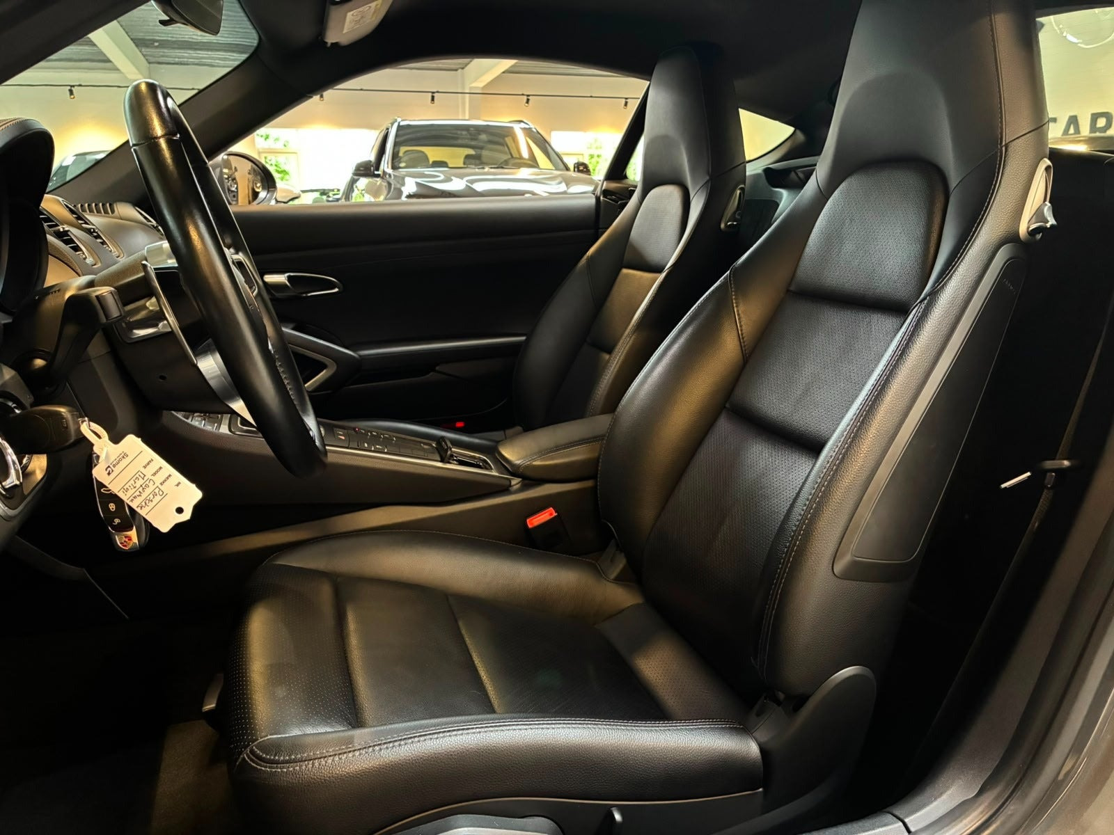 Grå Porsche 718 Cayman fra 2018