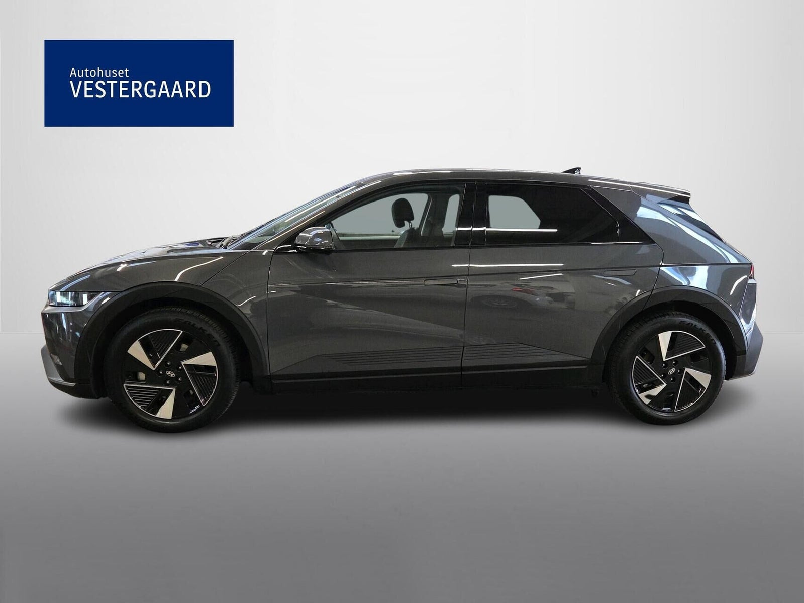 Grå Hyundai Ioniq 5 fra 2025