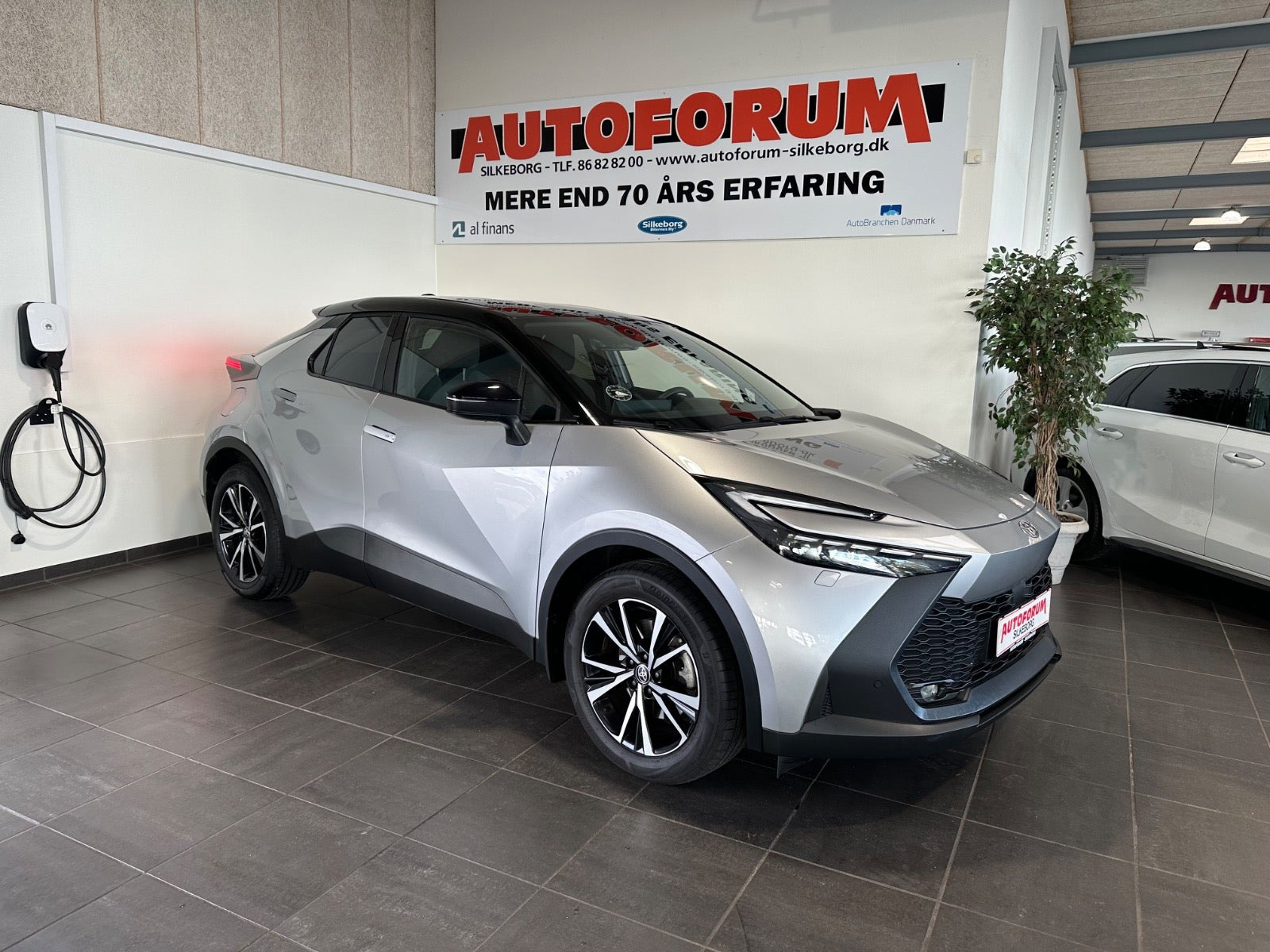 Toyota C-HR 2,0 Plug-in Hybrid Style Smart
