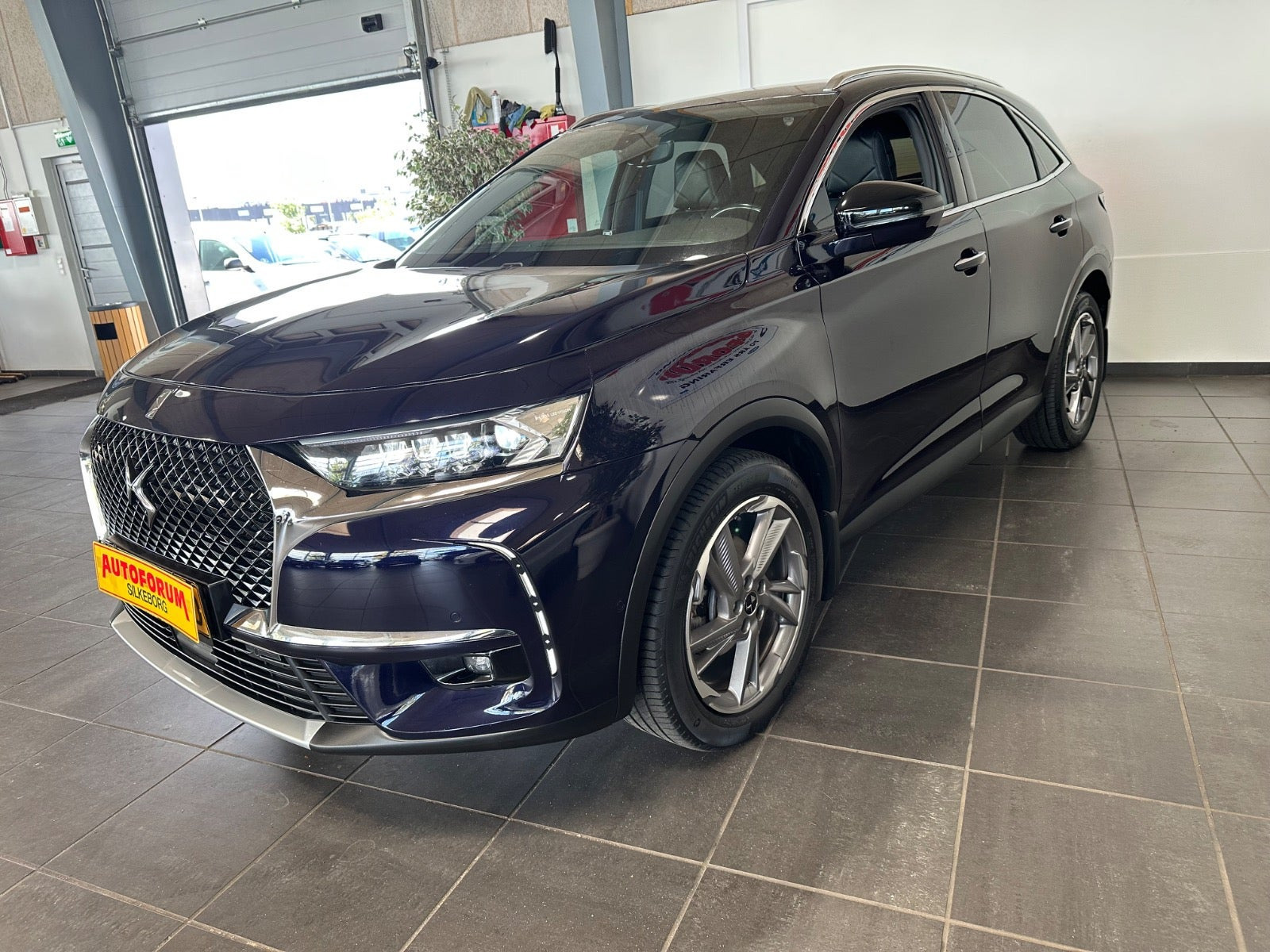 Blå DS DS 7 CrossBack fra 2022