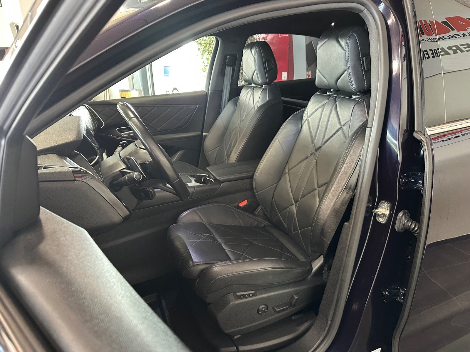 Blå DS DS 7 CrossBack fra 2022
