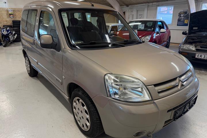 Beige Citroën Berlingo fra 2005