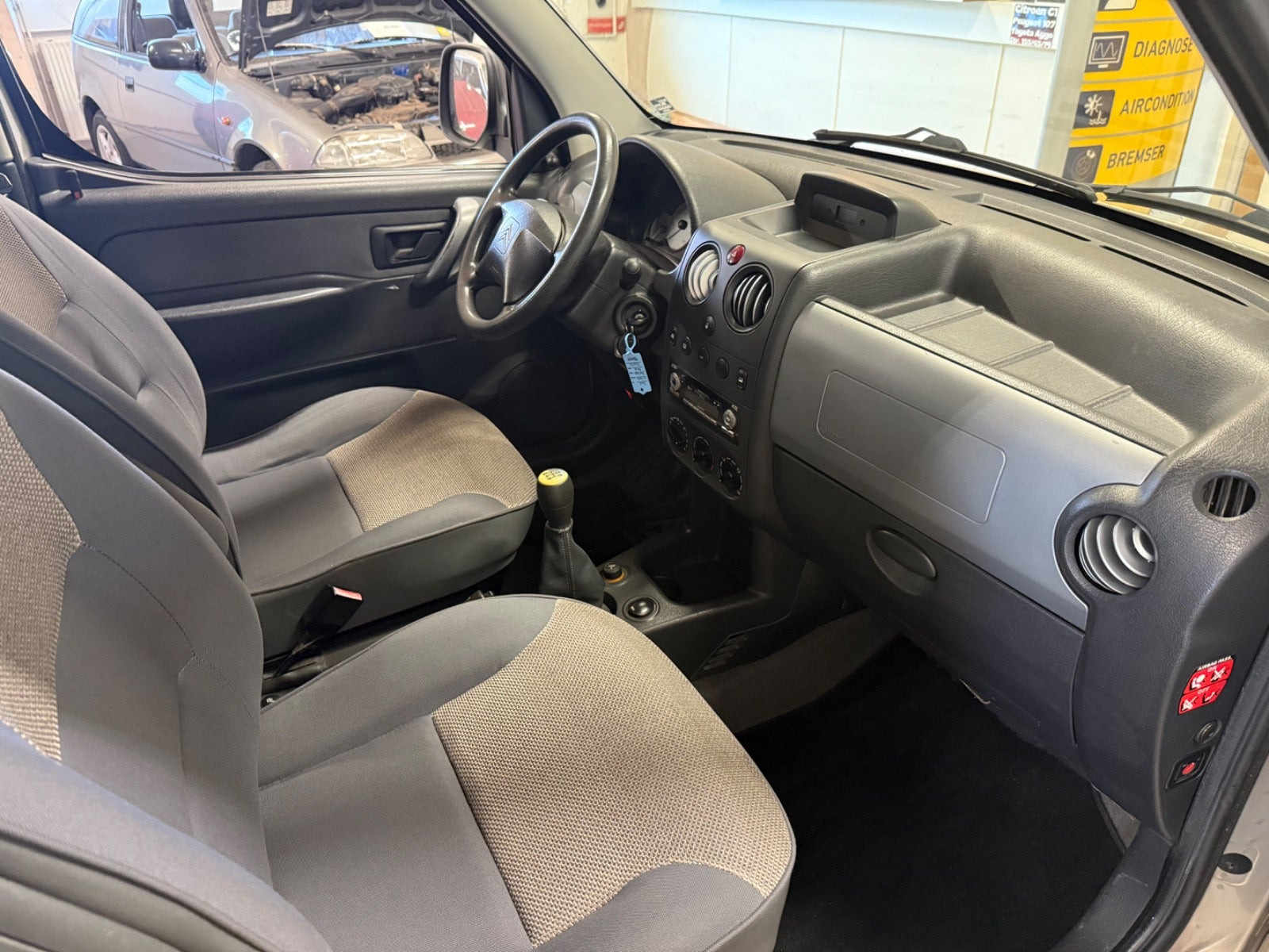 Beige Citroën Berlingo fra 2005