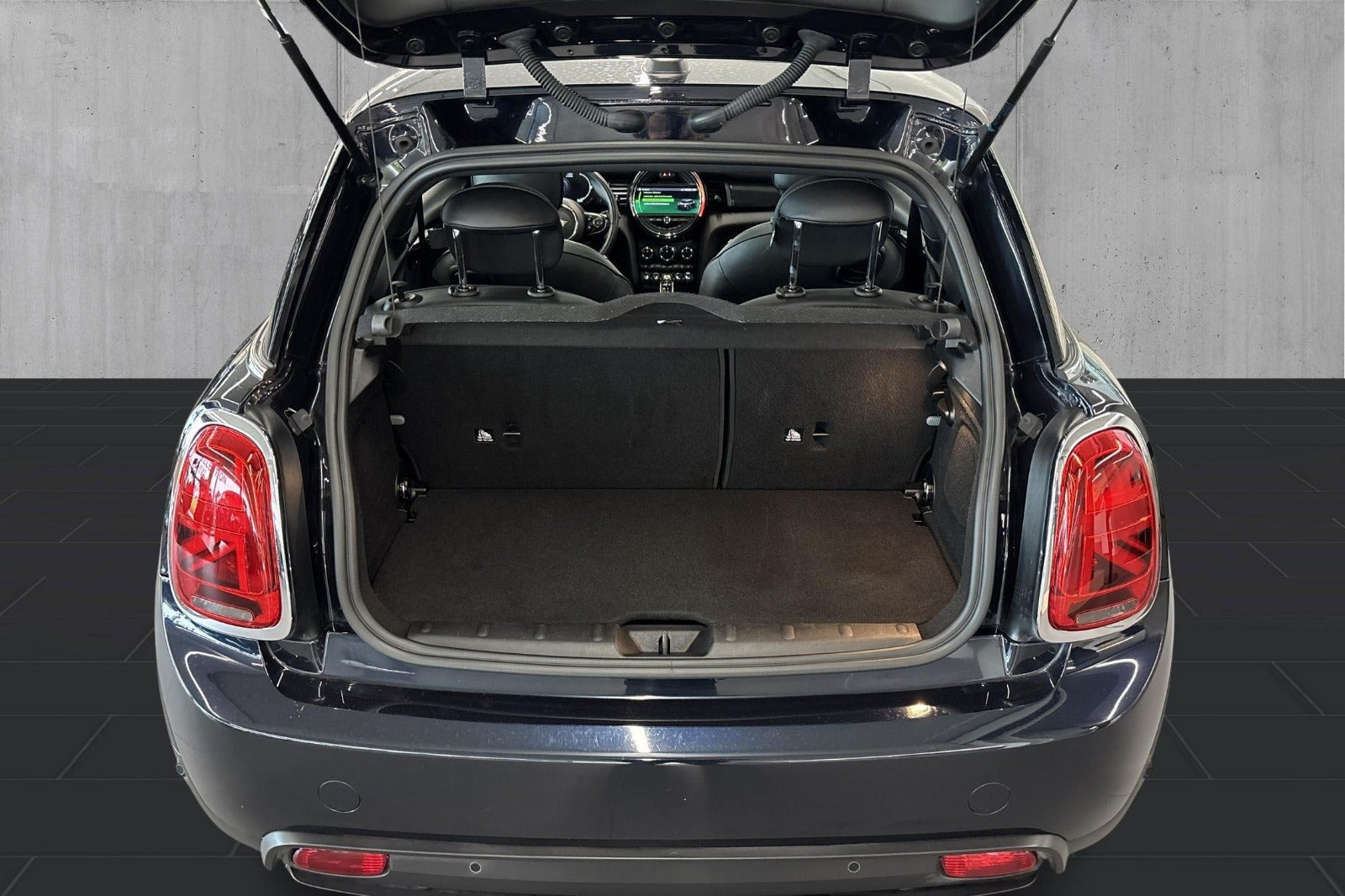 Sort Mini Cooper SE fra 2020