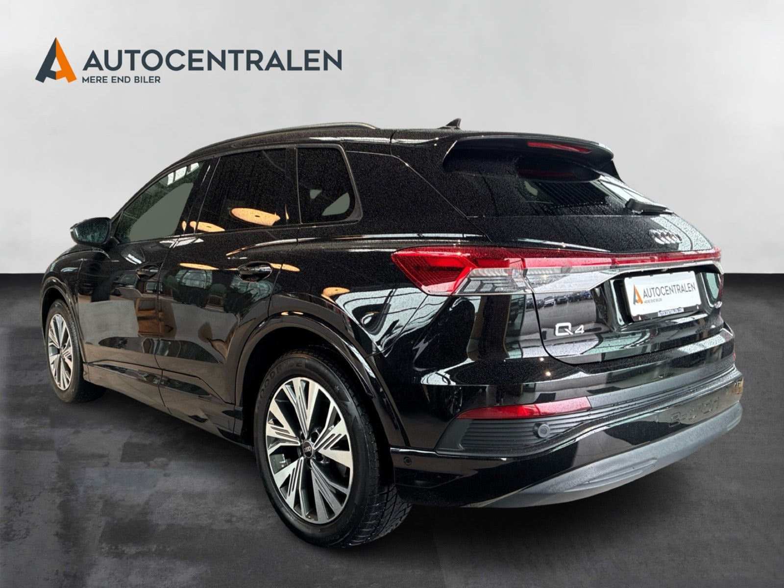 Sort Audi Q4 e-tron fra 2023