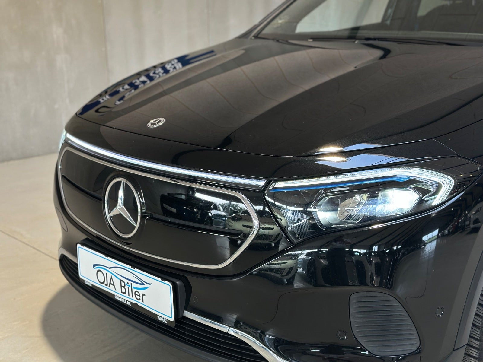 Sort Mercedes EQA250 fra 2021