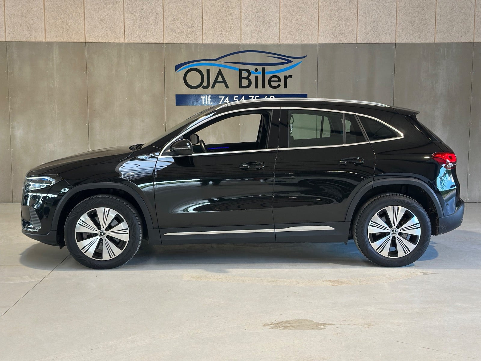 Sort Mercedes EQA250 fra 2021