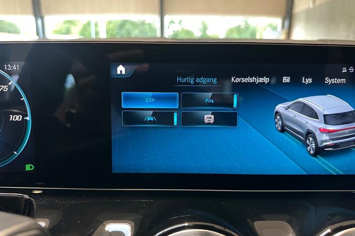 Sort Mercedes EQA250 fra 2021