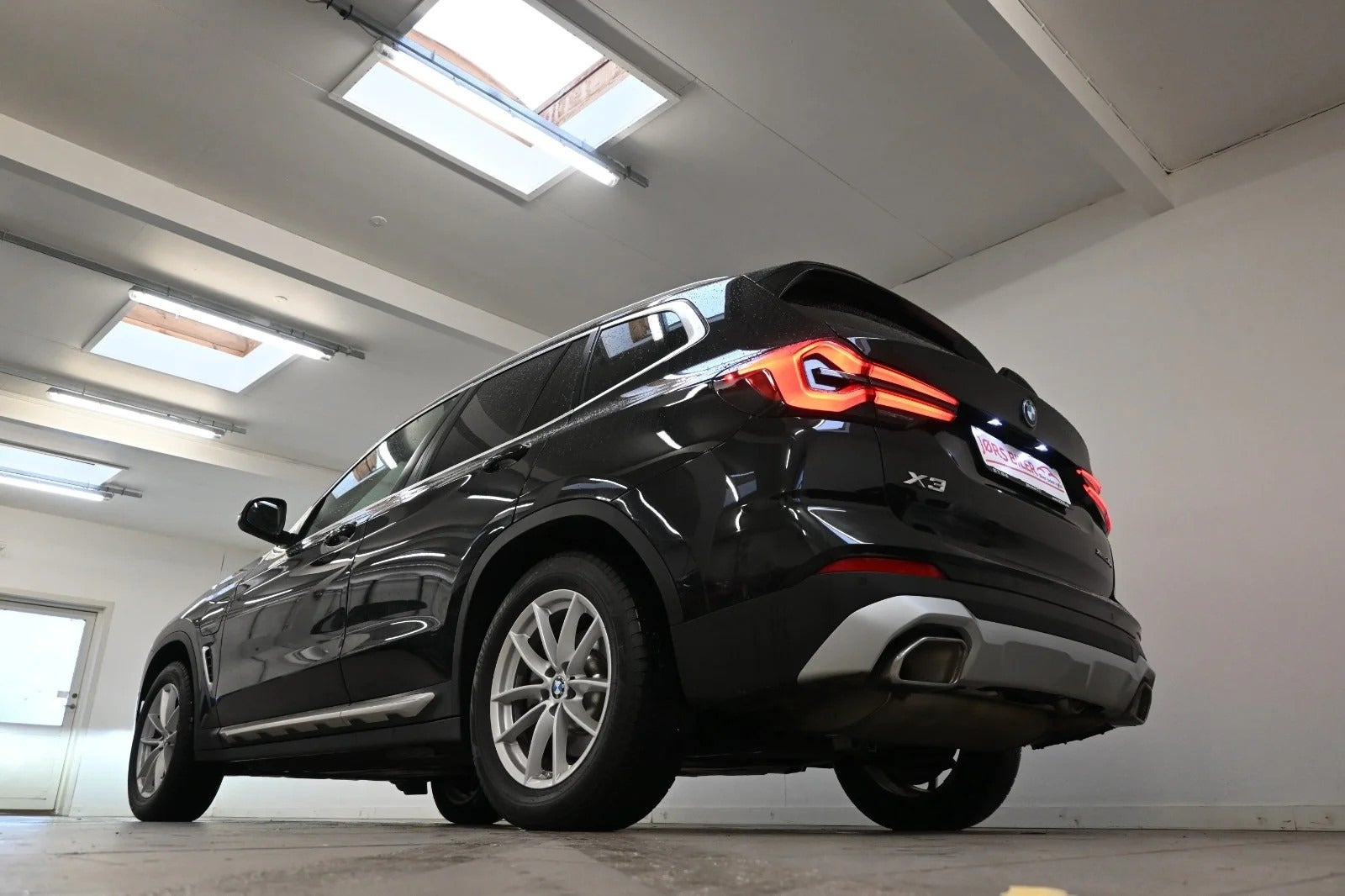 Sort BMW X3 fra 2023