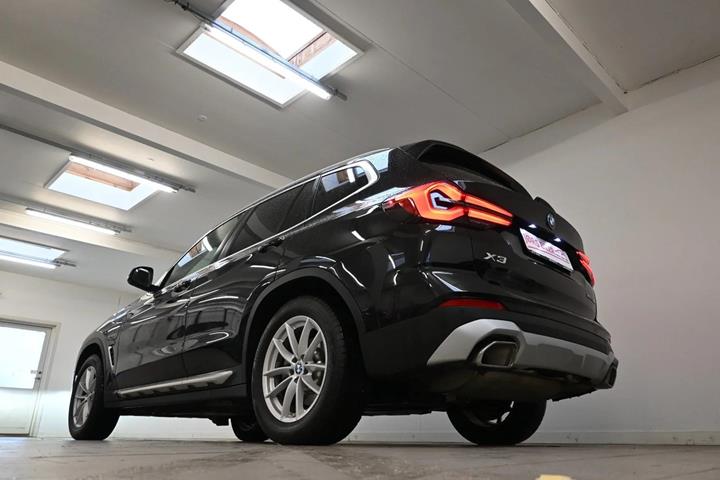 Sort BMW X3 fra 2023