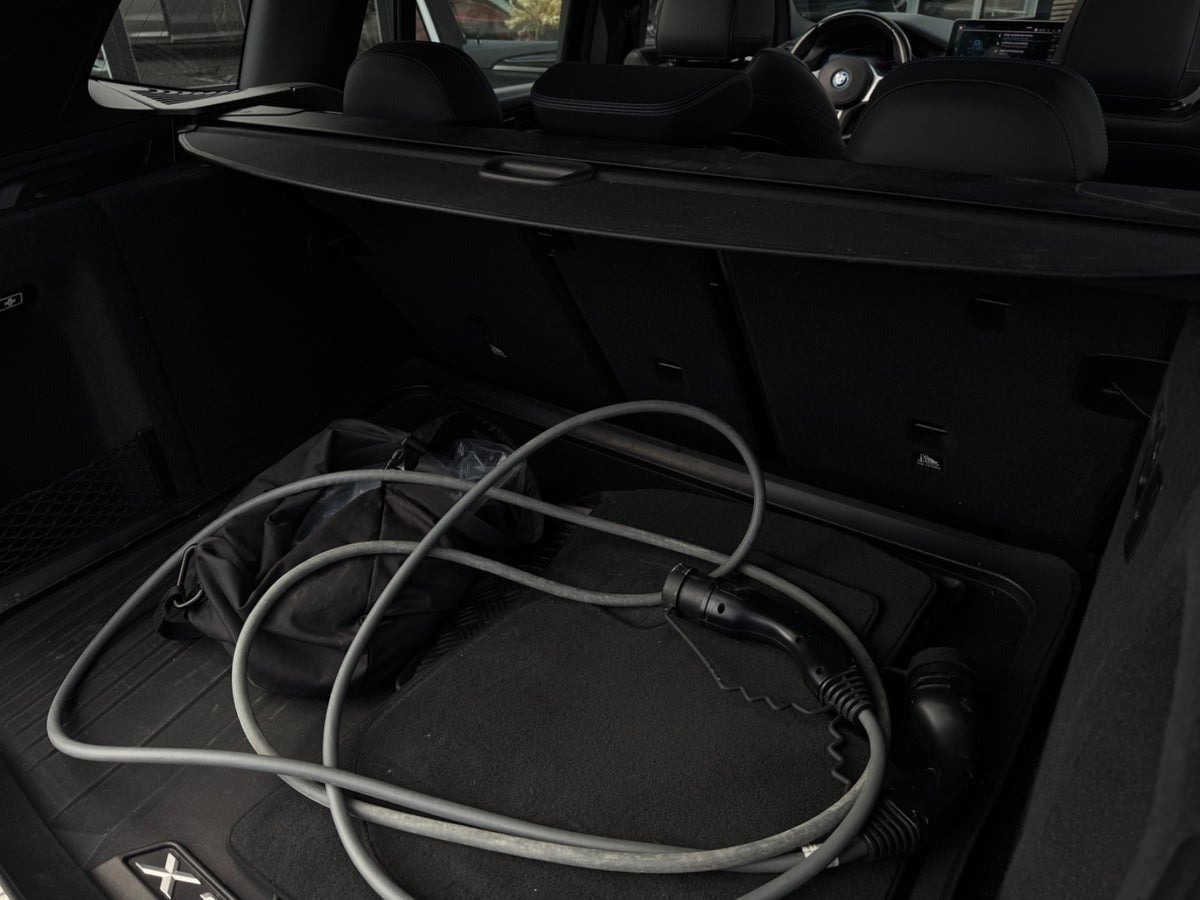 Sort BMW iX3 fra 2022