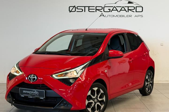 Rød Toyota Aygo fra 2019