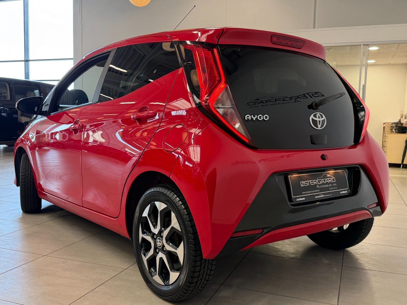 Rød Toyota Aygo fra 2019