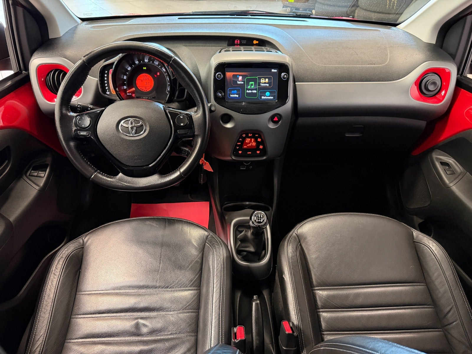 Rød Toyota Aygo fra 2019