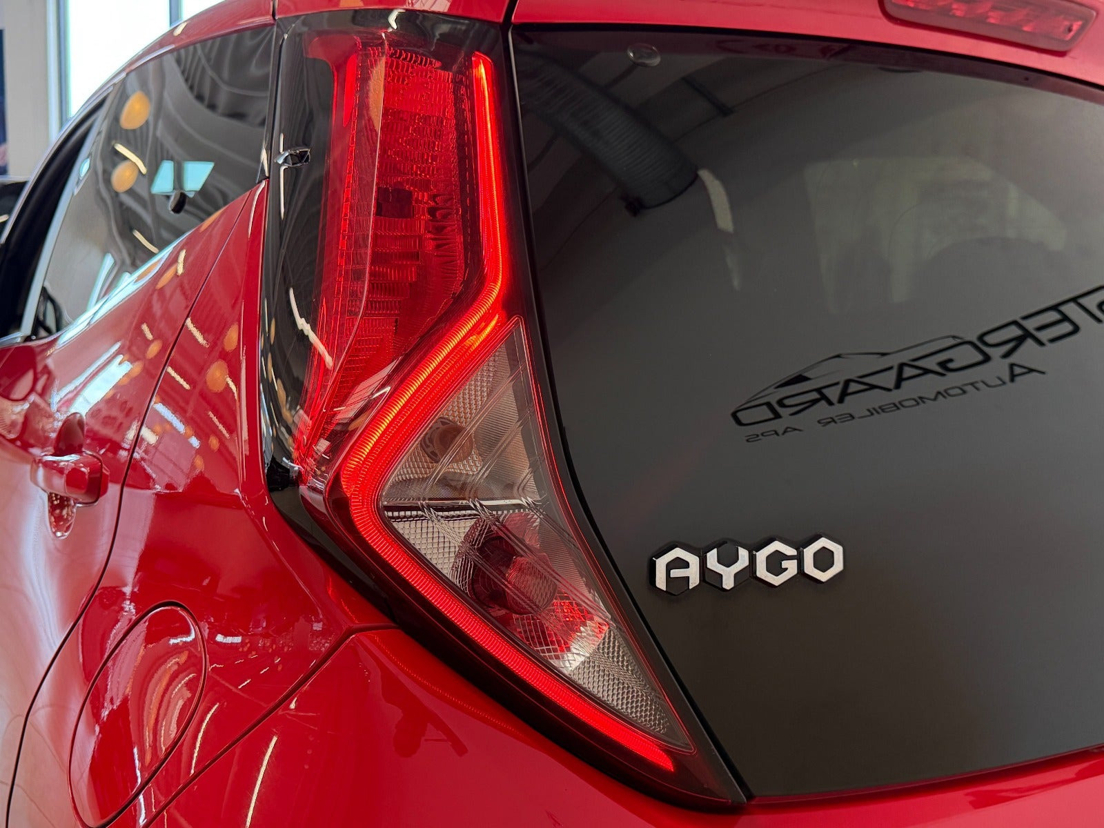 Rød Toyota Aygo fra 2019