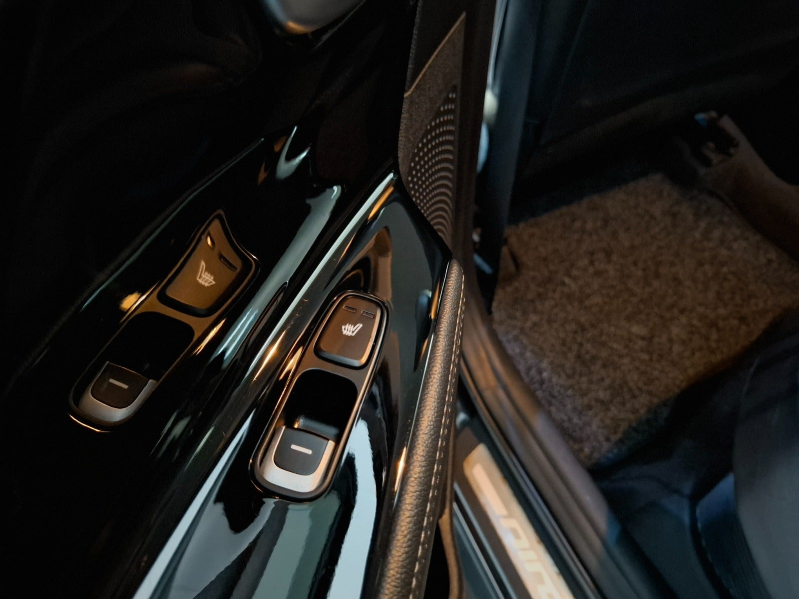 Sort Kia Niro fra 2019
