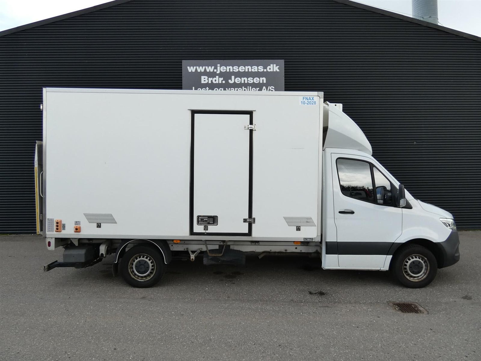 Hvid Mercedes Sprinter 317 fra 2022