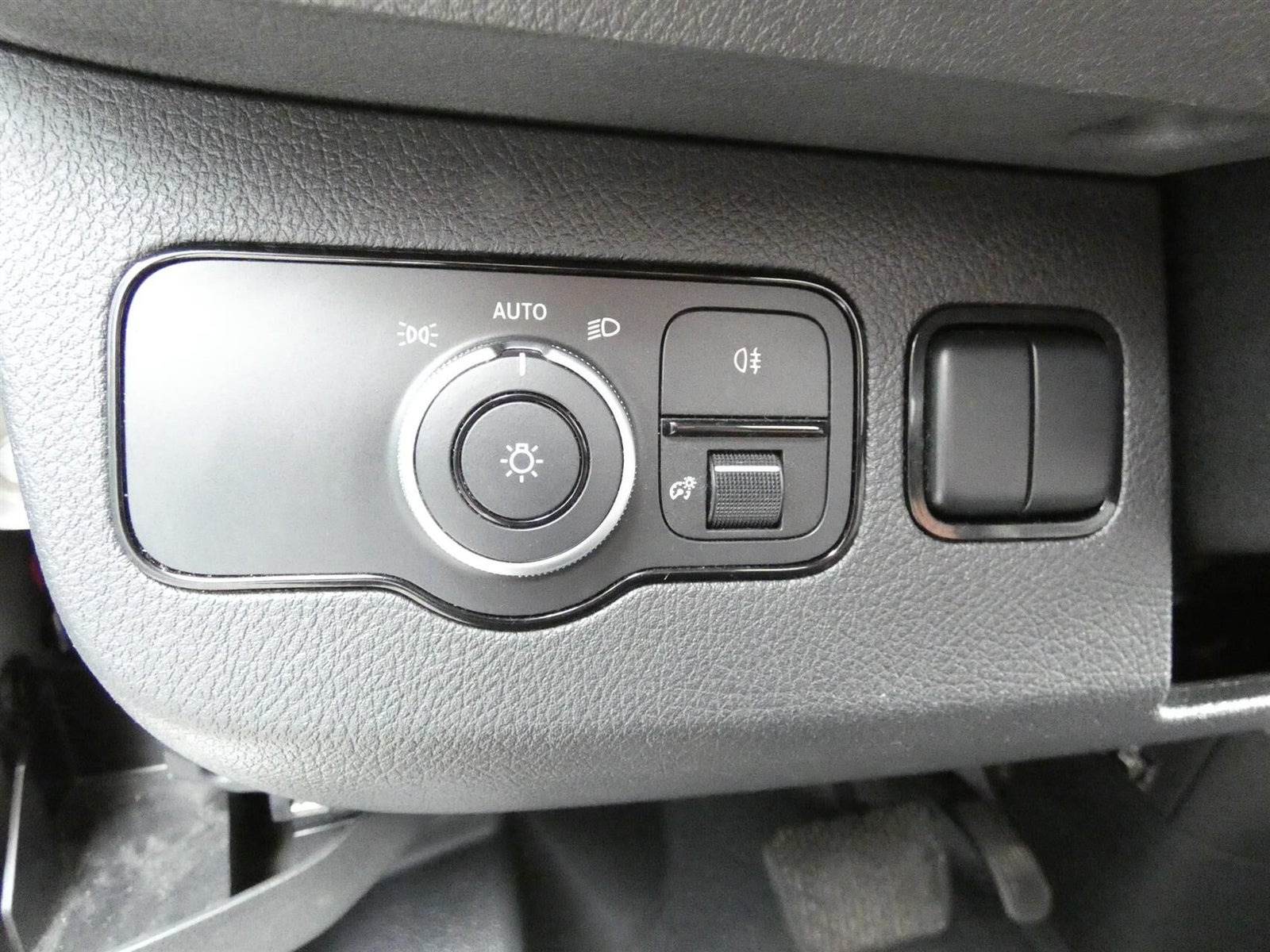 Hvid Mercedes Sprinter 317 fra 2022