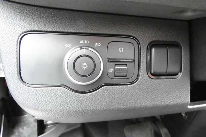 Hvid Mercedes Sprinter 317 fra 2022