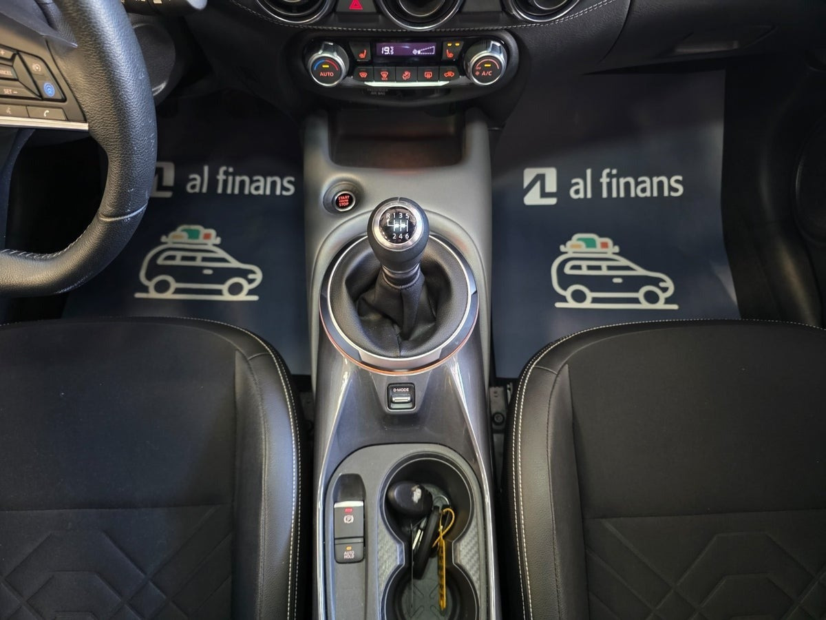 Rød Nissan Juke fra 2020