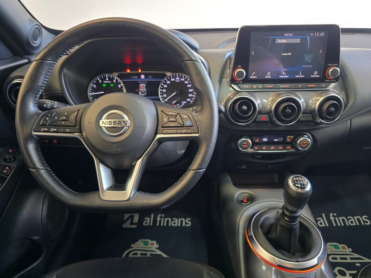 Rød Nissan Juke fra 2020