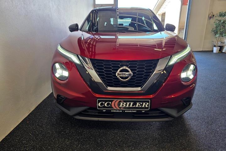 Rød Nissan Juke fra 2020