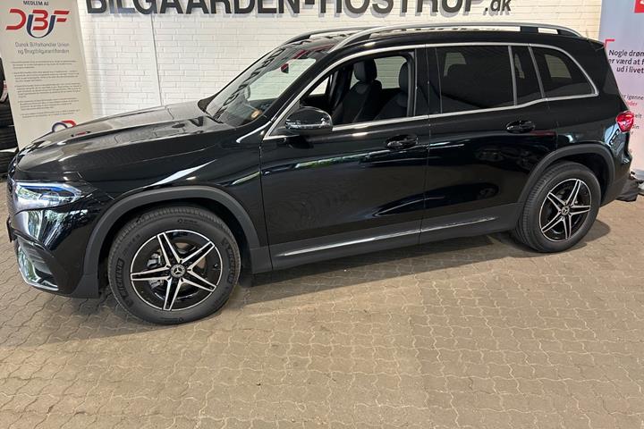 Sort Mercedes EQB250+ fra 2025