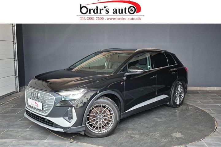 Sort Audi Q4 e-tron fra 2022 set udefra
