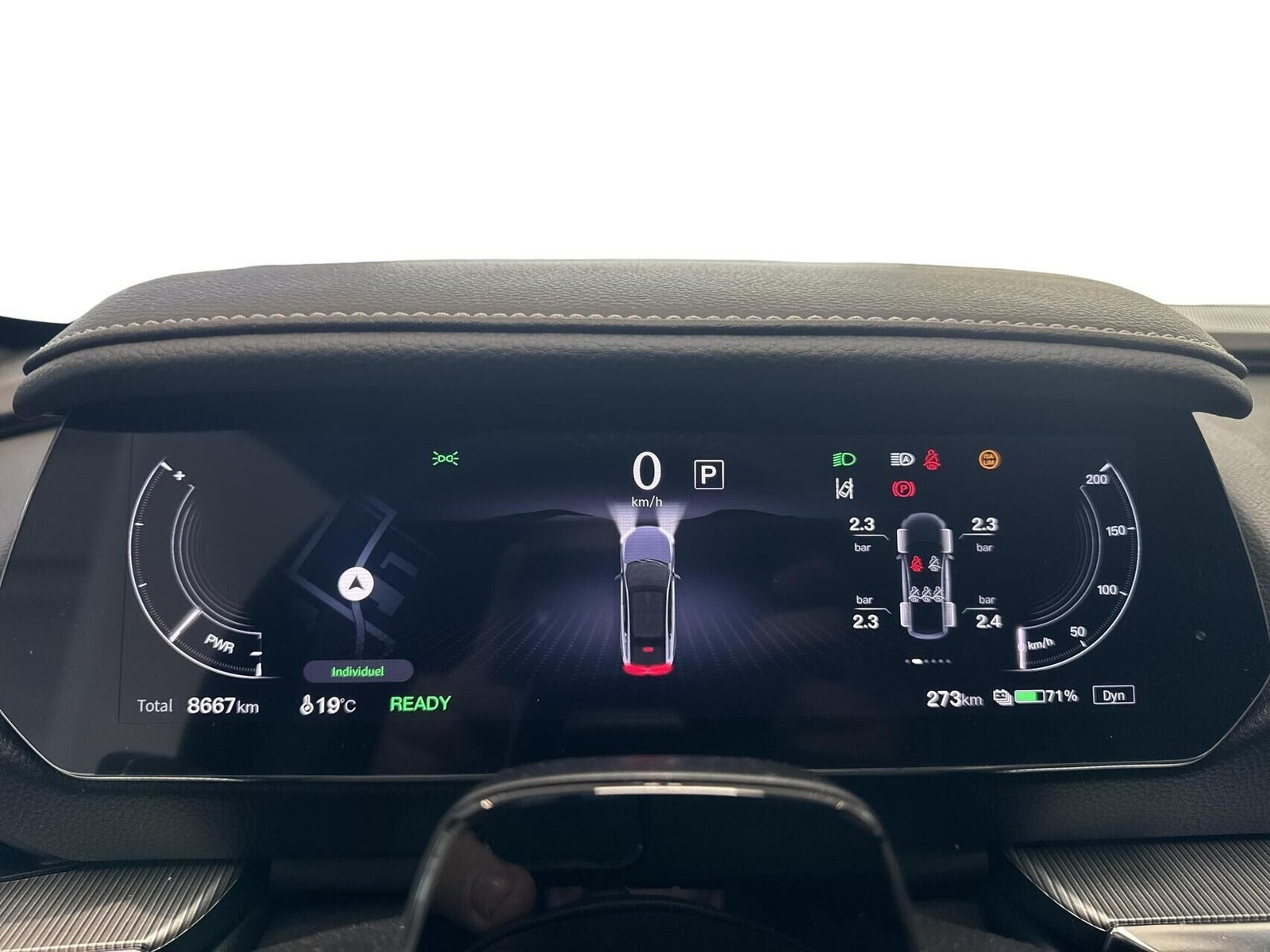 Hvid Mazda 6e fra 2025