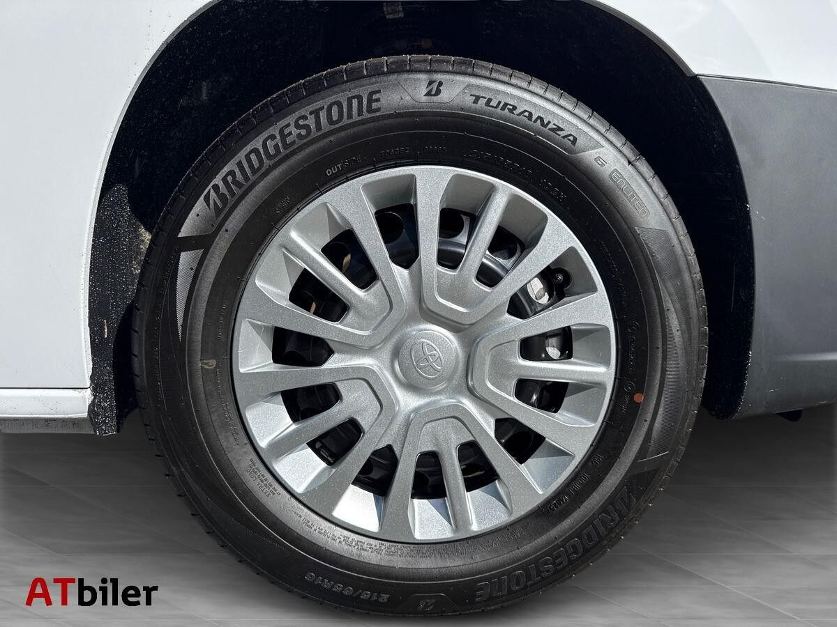 Hvid Toyota Proace City Electric fra 2026