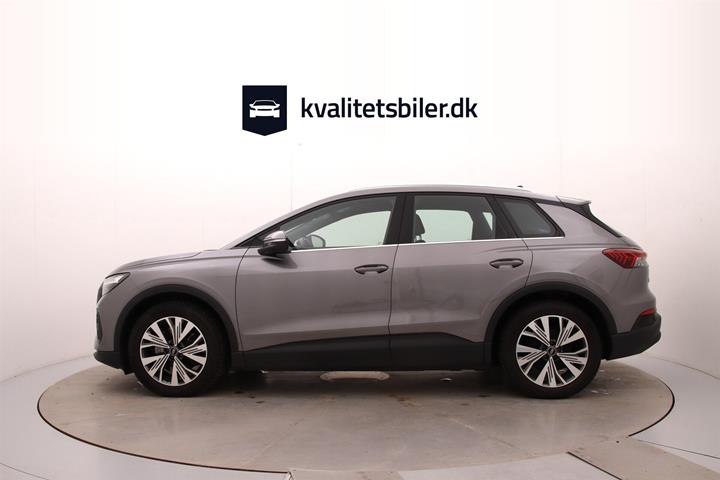 Grå Audi Q4 fra 2022