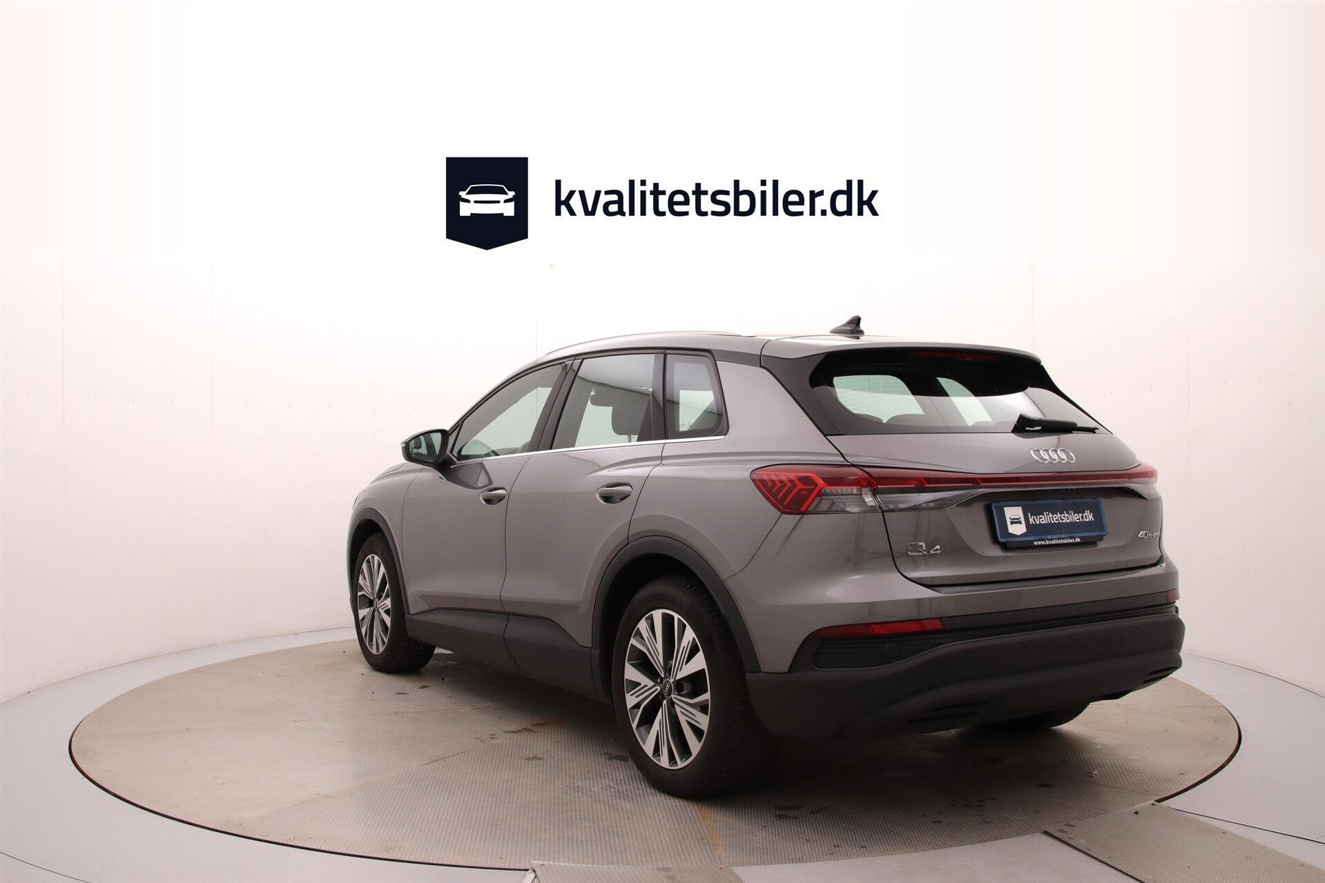 Grå Audi Q4 fra 2022