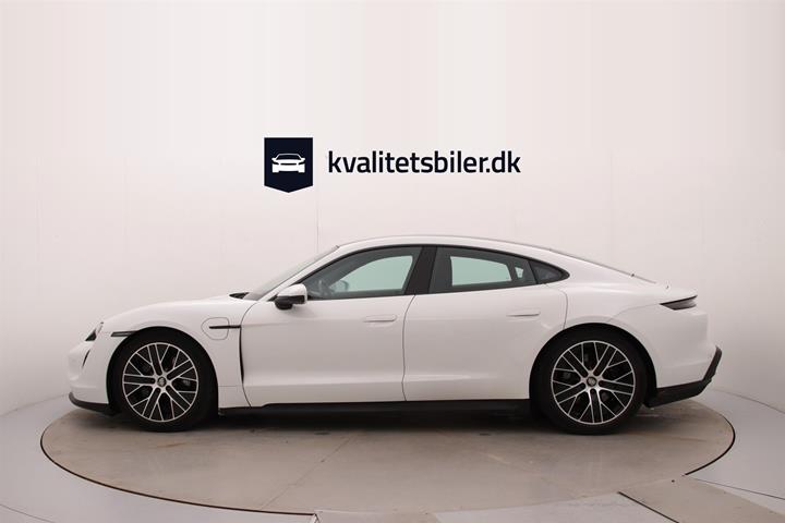 Hvid Porsche Taycan fra 2022